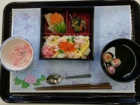 ニチイケアセンター成田のあじさい御膳。旬で新鮮な食材を使用したお食事おを毎日ご提供しております。