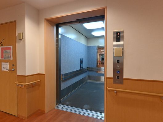 エレベーター