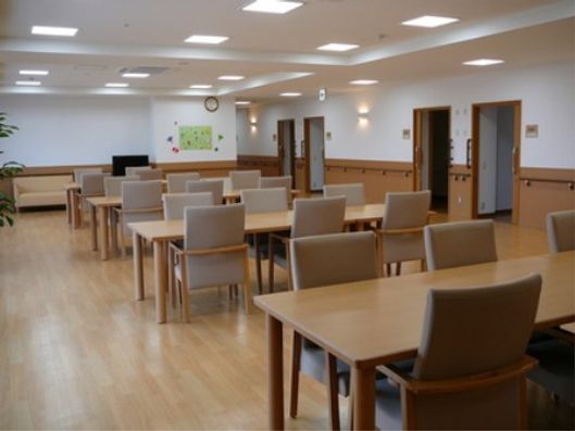 ダイニング兼多目的室