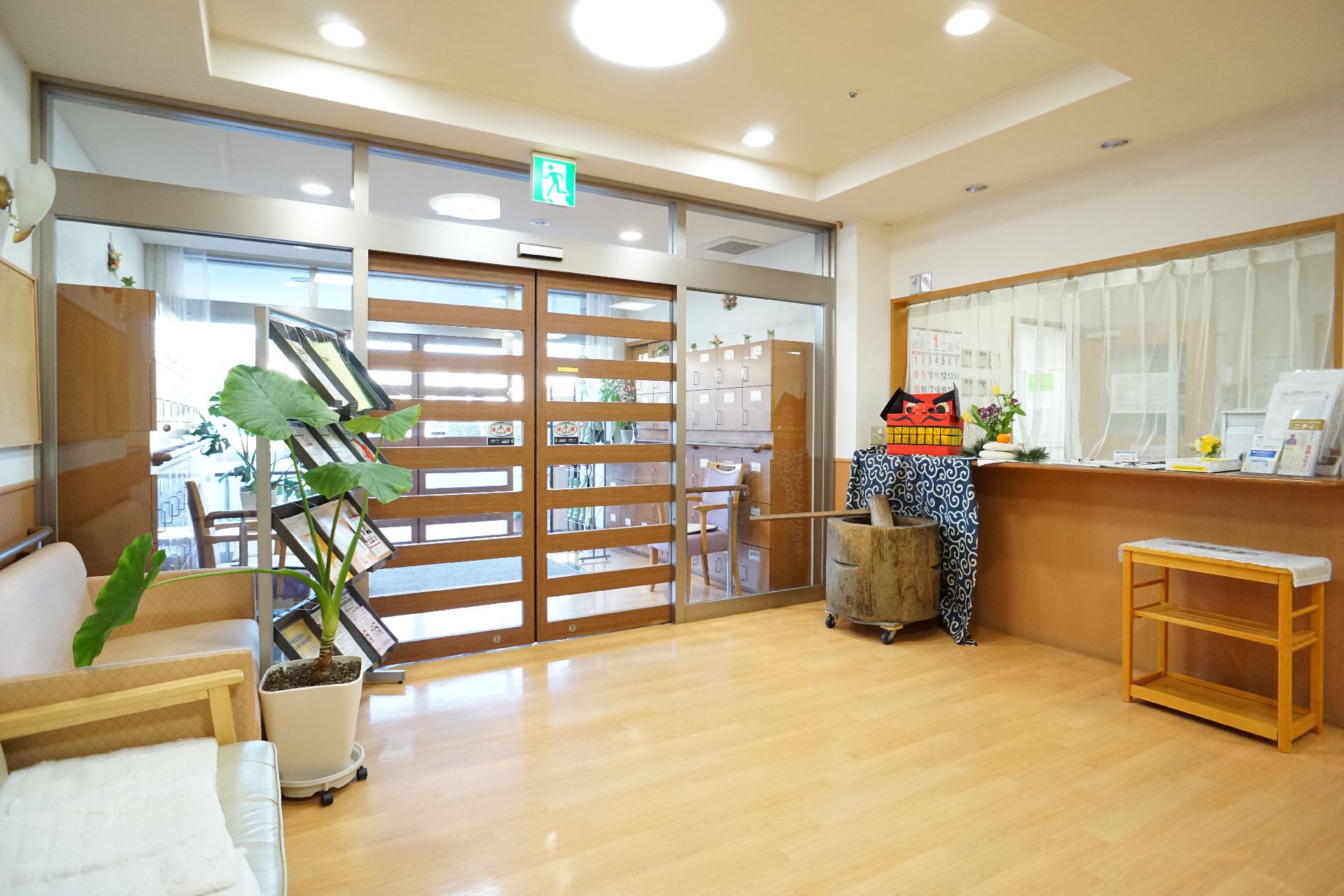 椅子を設置している玄関