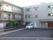 ニチイケアセンター川崎長沢の外観。大きな駐車場を完備しておりますので、ご来訪時にはお車でのお越しができます。