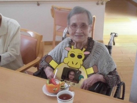 ニチイケアセンター茜部のお誕生日会。月に一度、レクリエーションにてご入居者様のお誕生日会を催しております。