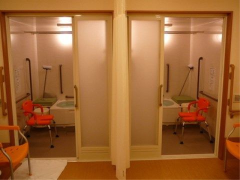 ニチイケアセンター仙台若林の個浴室。プライバシーを守りながらゆっくりとご自宅にいるようにご入浴いただけます。