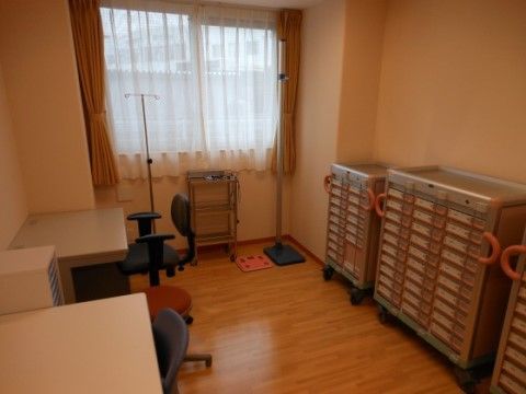 ニチイケアセンター熊本飽田東の健康管理室。入居者様を一人ひとり健康管理するための体制がしっかりと整っております。