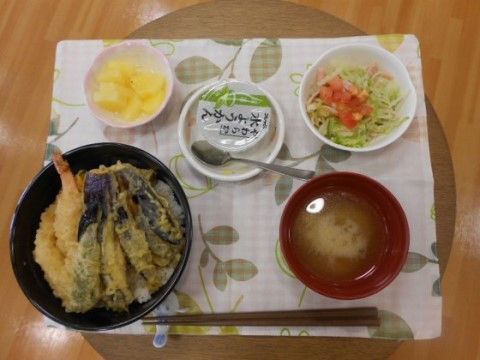 ニチイケアセンター小名浜の行事食。栄養バランスの整ったお食事を毎日作りたてでお出ししております。
