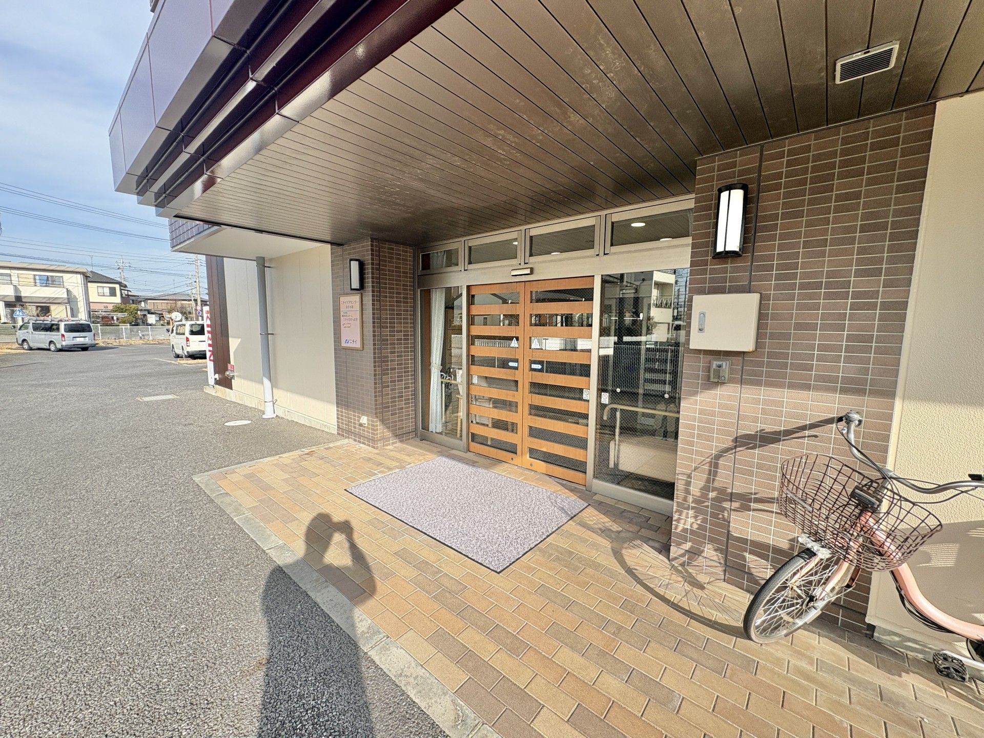 自転車が置かれた玄関