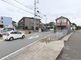 静かな住宅街に位置する施設