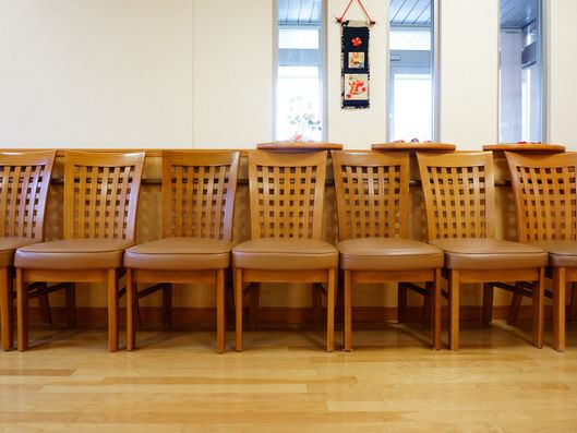 ホールのチェア