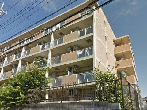 ソレイユひばりが丘の外観。日々の生活を有意義にする施設・生活環境が整っております。