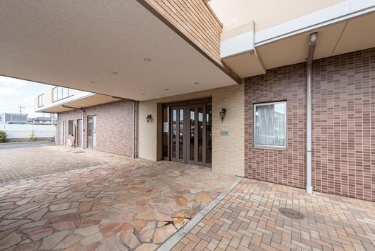 外観エントランス