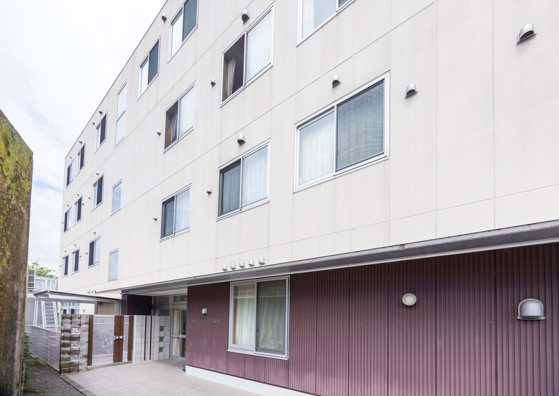 ゆとりある施設の外観