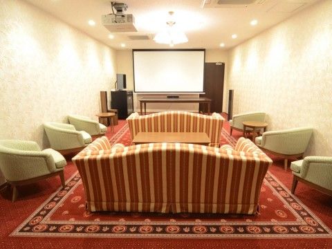 倉敷スイートレジデンスのシアタールーム。毎日を彩るレクリエーションでの、充実した環境が整っております。
