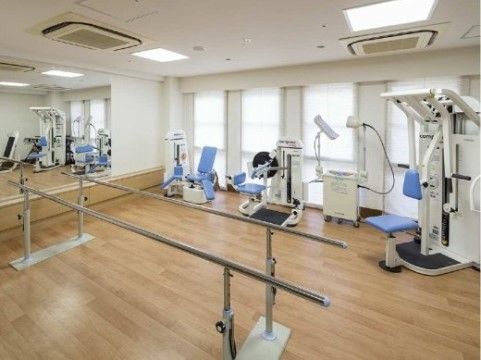 トラストガーデン杉並宮前のフィットネスルーム。専門の指導員が常勤している。