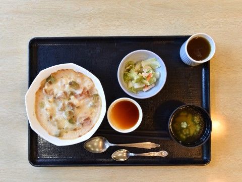 「申孝園ロータスヴィラ」お食事。栄養満点のお食事をお楽しみください。