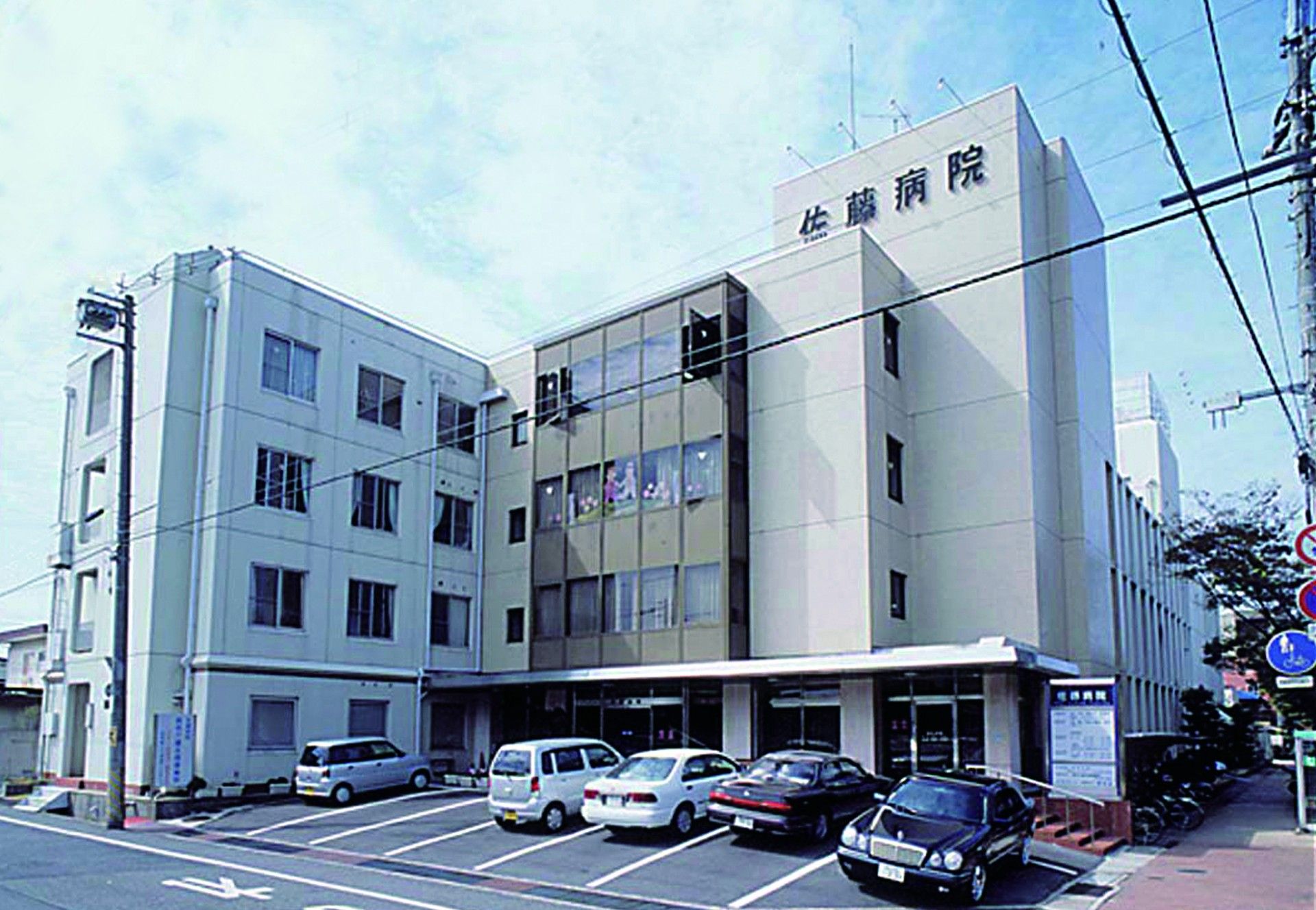 明るく清潔な外観