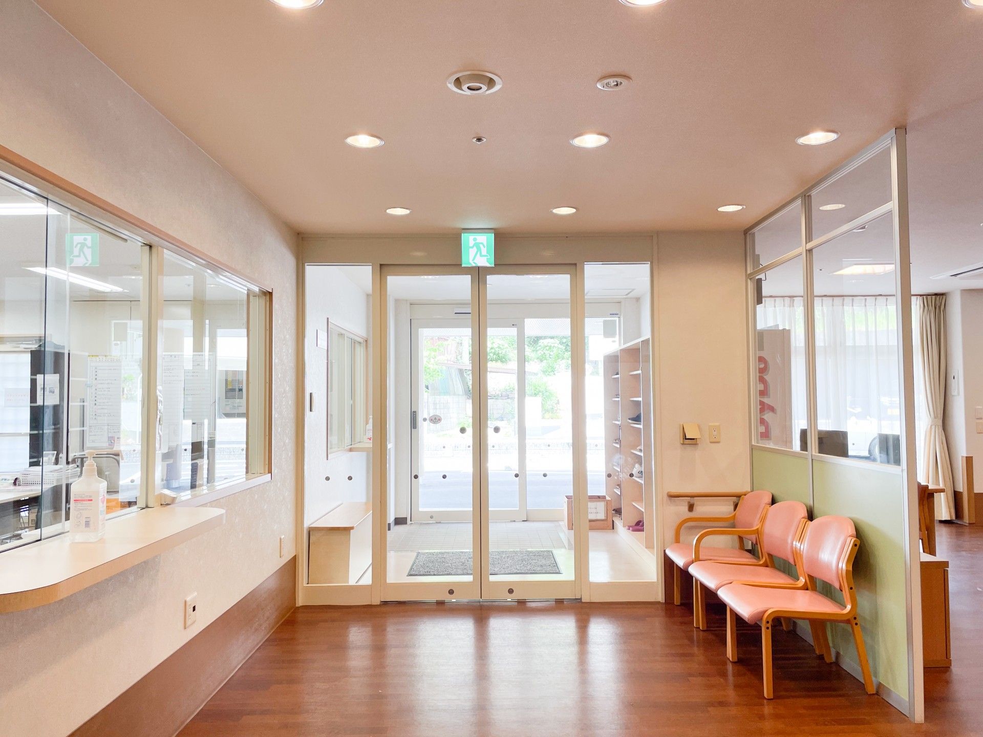 明るいエントランス