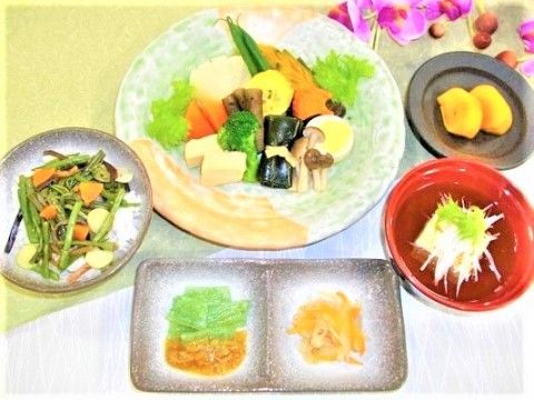 鳥飼輝きの郷の厨房。日々皆様の笑顔と健康をこちらからお届けしております。