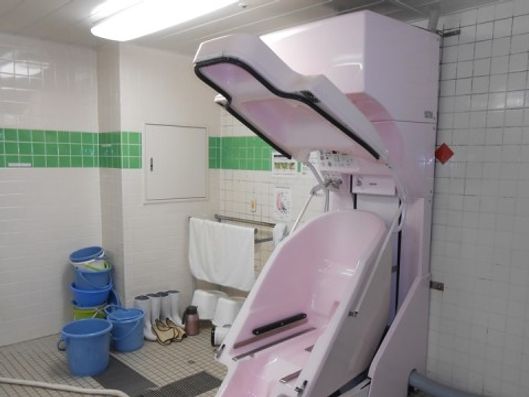 機械浴室