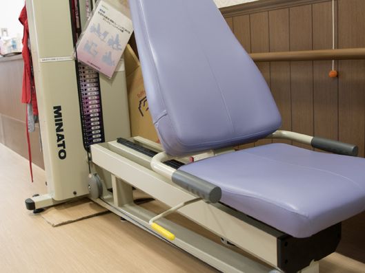 トレーニングマシン