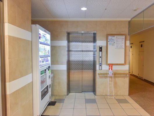 ホール