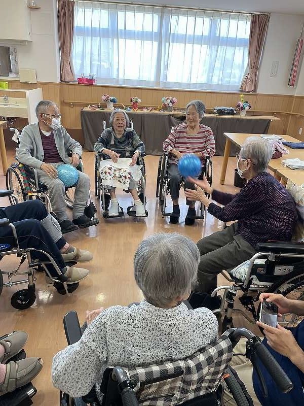 楽しいレクリエーションの様子