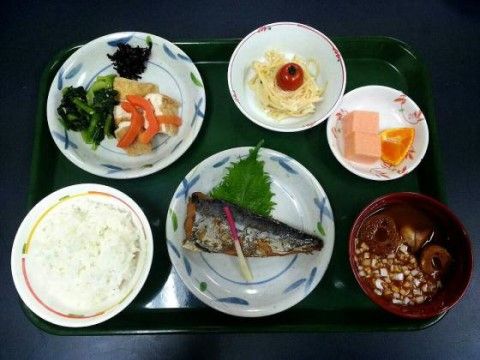 あじさいのもり徳島の食事。栄養バランスの整ったおいしいお食事を毎日出来たてでご提供しております。