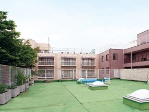 らぽーる上尾の屋上。館内お散歩をよりお楽しみいただける開放空間をご用意しております。