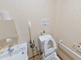 バリアフリーのトイレ設備のある部屋