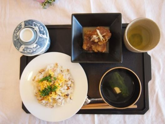 お食事