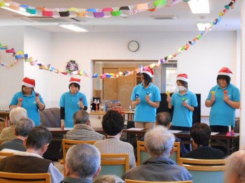 「アイクラシエ富士川成新町」のイベント。イベントを多数開催しており、入居者様に楽しんでもらえるようスタッフが考えている。