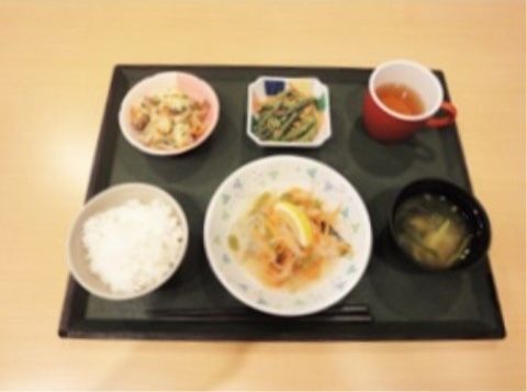 野菜をたっぷり使用した、栄養バランスに富んだ和食メニュー