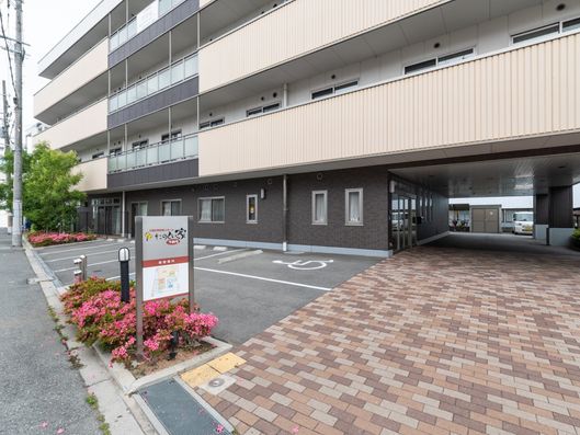 外観アプローチ