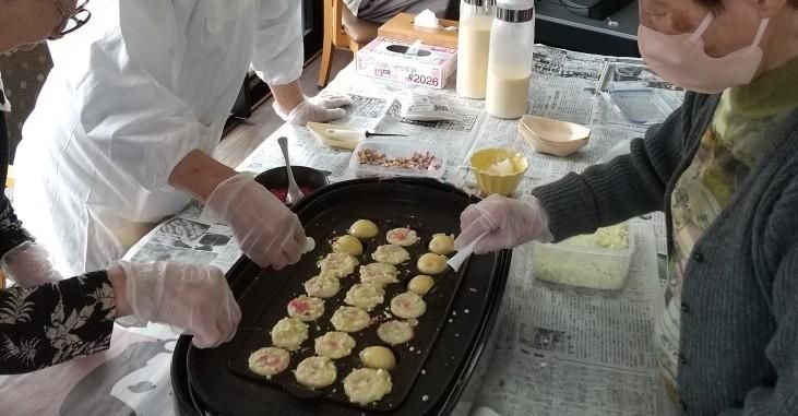 盛り付けられた手作りデザート