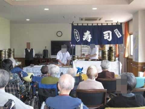 ペアウェル多摩川のレクリエーション。季節やイベンtに沿ったお食事・おやつのご提供もしております。