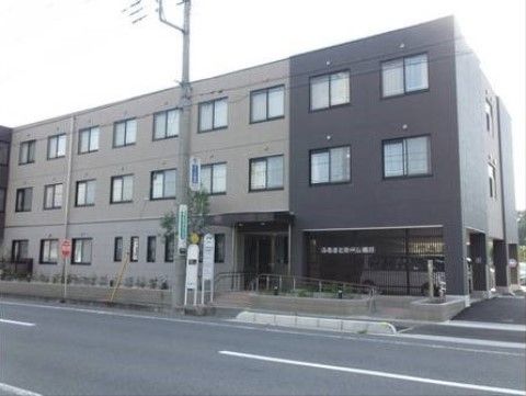 「ふるさとホーム桶川」の外観。駐車場完備で、お車での来場も問題はなし。