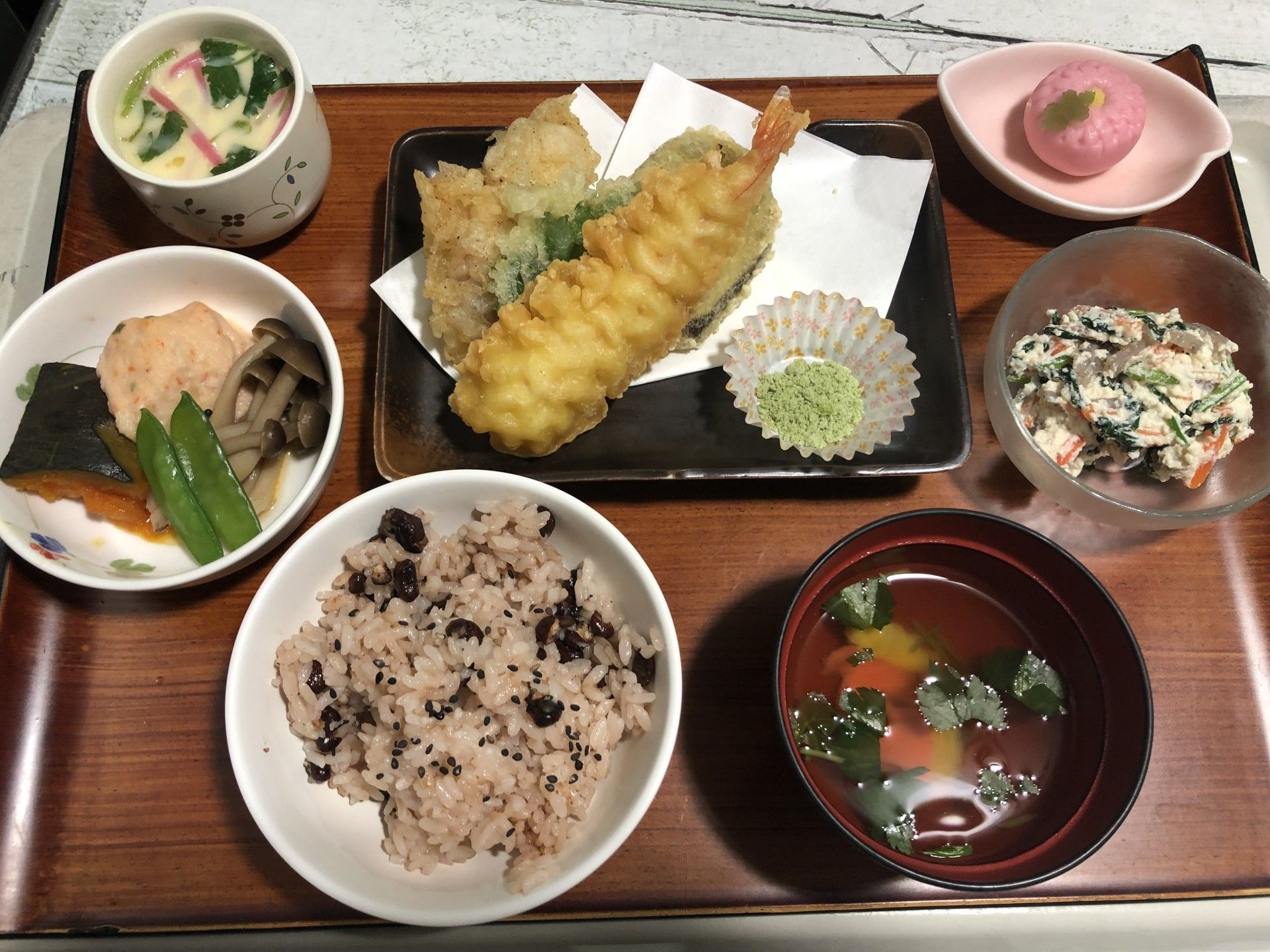 和食の食事セット