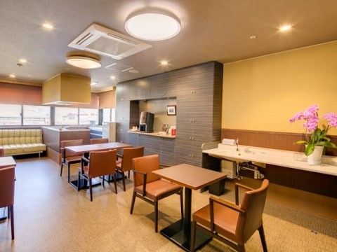 ハートライフ押切の喫茶コーナー。館内にご用意している喫茶コーナー。入居者様の憩いの場となっております。