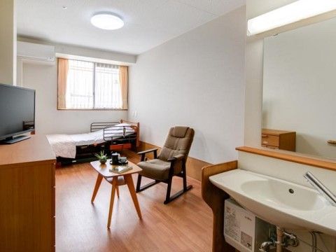 ハートライフ高柳の居室。居室を全て完全個室制としておりますので、安心して日々をお送りいただけます。