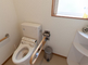 明るく清潔なトイレ付き部屋