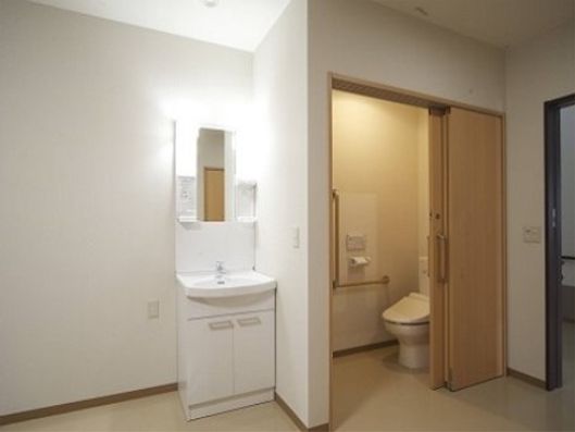 トイレ・洗面台