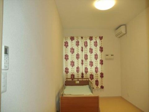 ヒルズ新里の居室。居室を全て完全個室制としておりますので、毎日を自分らしくお過ごしいただけます。