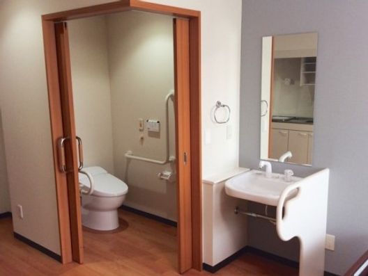 トイレ・洗面台