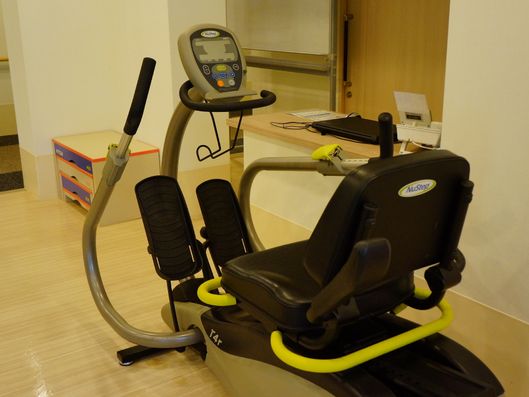 リハビリマシン