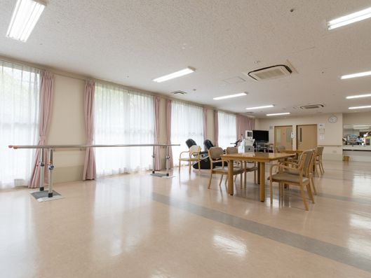 食堂兼リハビリ室1