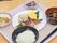 家庭料理的な、焼き魚定食で和食メニューになっている。管理栄養士が、栄養とバランスをいつも考えている。