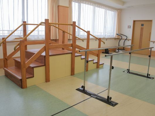 明るく広々としたトレーニングスペース