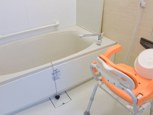 清潔感のある浴室