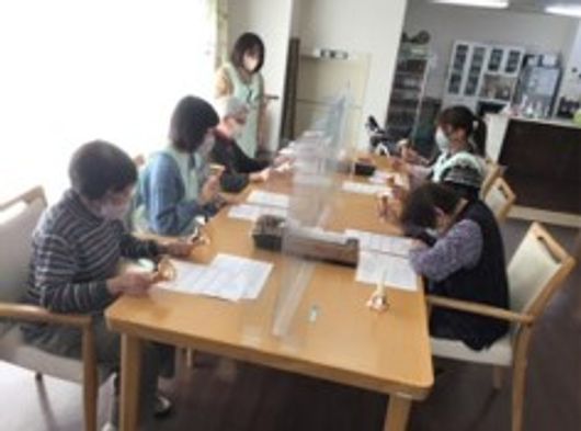 サークル活動（ハンドベル）