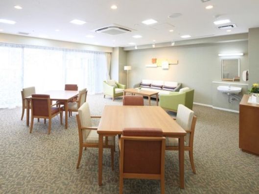 2F ティールーム