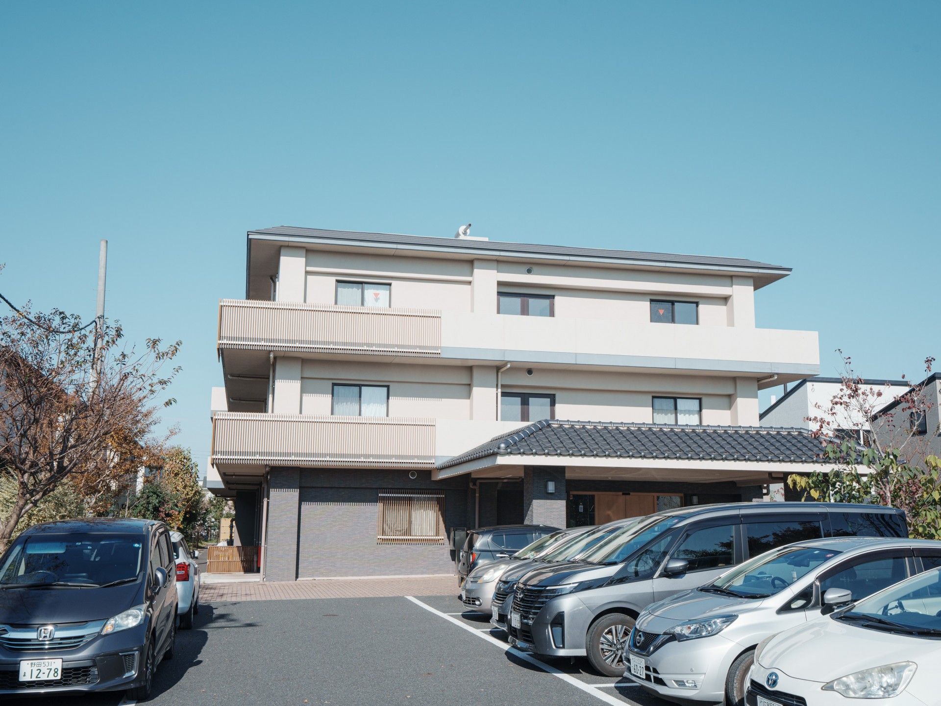 快適な居室を備えた建物